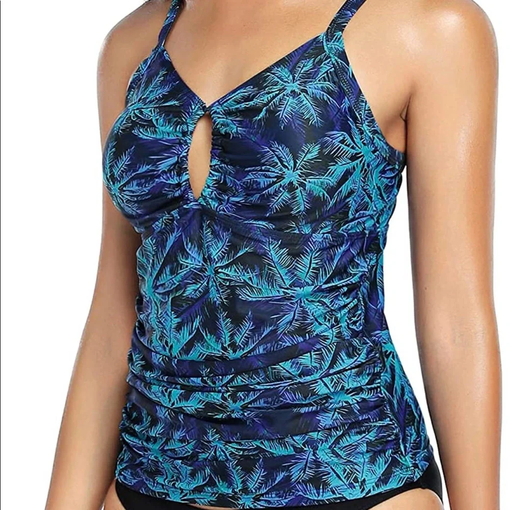 Petrona swim top - Picture 1 of 4